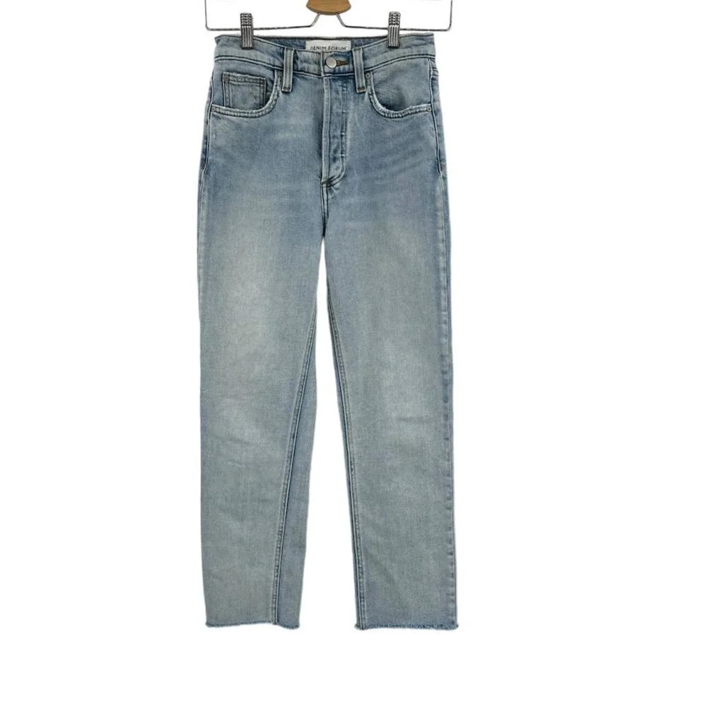 Aritzia Denim Forum The Arlo High‎ Rise Straight Jeans Light Wash Blue Size 25
